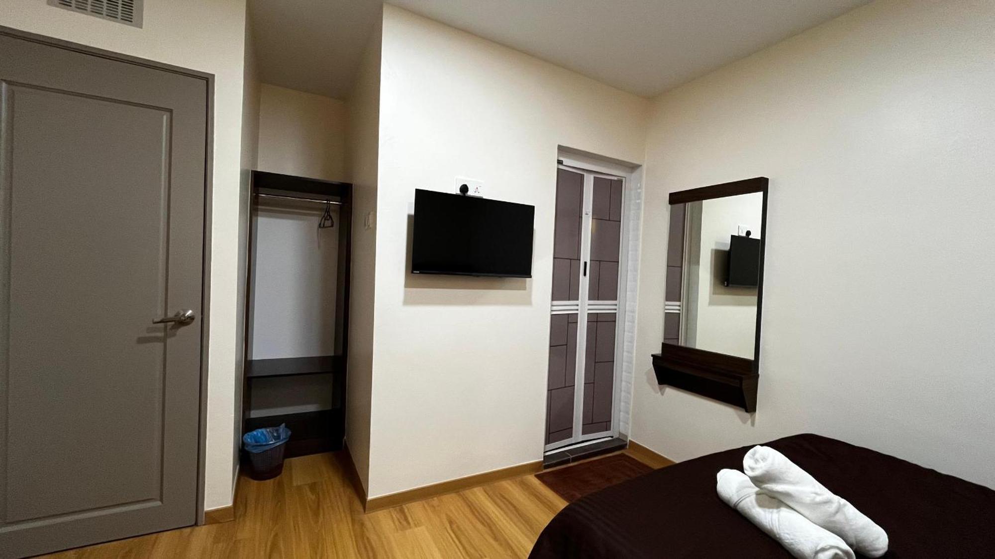 Skye Apartment Hotel Brincsang Kültér fotó